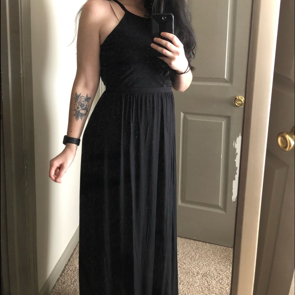 OLD NAVY MAXI DRESS SIZE M